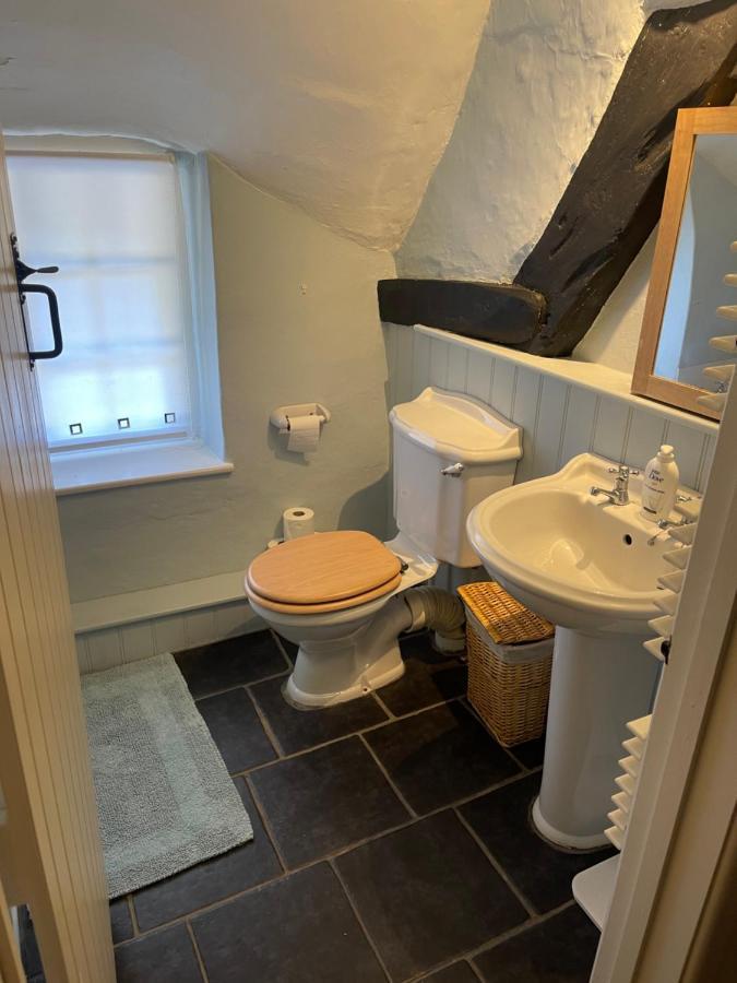 Beautiful Character Thatched Pet Friendly House Villa Enford Esterno foto